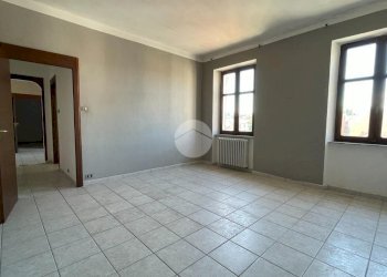 Three-room apartment Piazza I Maggio, Asti - photo 12