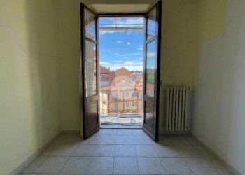 Three-room apartment Piazza I Maggio, Asti - photo 16