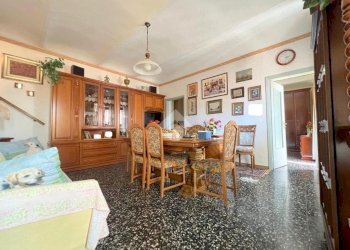Four-room apartment Viale pilone, Asti - photo 3