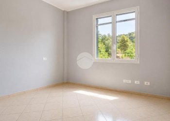 Trilocale Str. Montegrazie, Imperia - foto 14