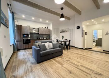 Two-room apartment Piazza Alimonda, Genova (neighborhood Foce) - photo 4