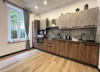 Two-room apartment Piazza Alimonda, Genova (neighborhood Foce) - photo 9