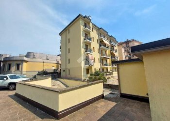 Three-room apartment Via petrarca, Vittuone - photo 1
