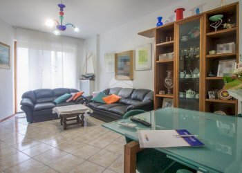 Apartment Via Milano, Garbagnate Milanese - photo 5