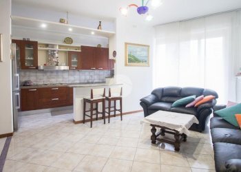 Apartment Via Milano, Garbagnate Milanese - photo 7