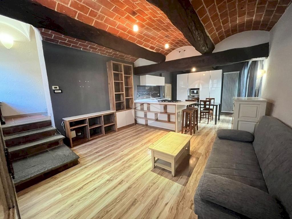 Casa indipendente Via Giuseppe Garibaldi, Fossano - foto 1