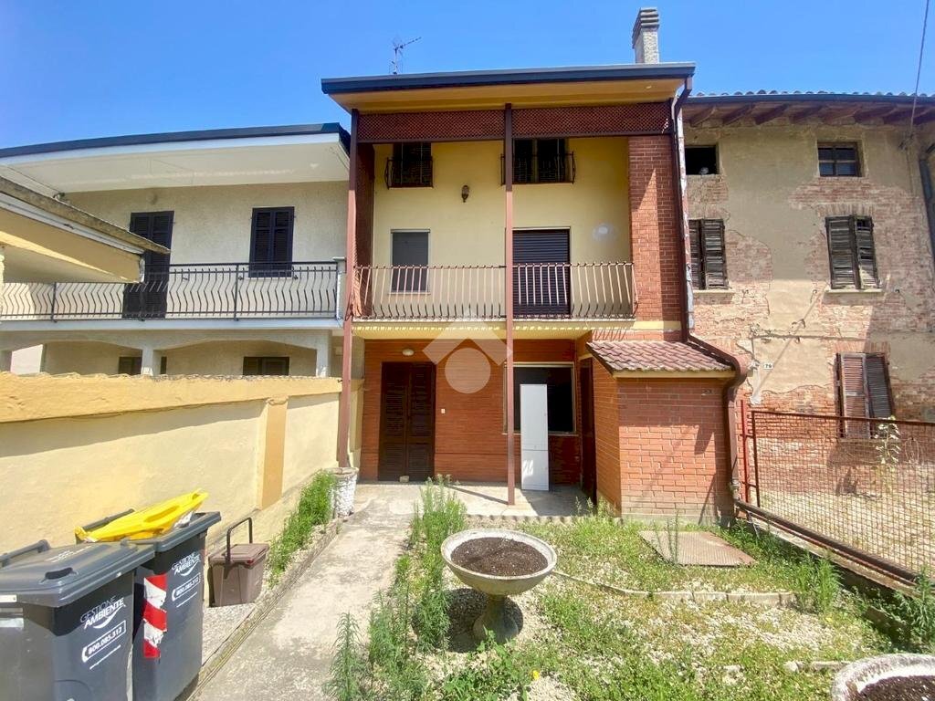 Casa semi indipendente Via ugo pratolongo, Isola Sant'Antonio - foto 2