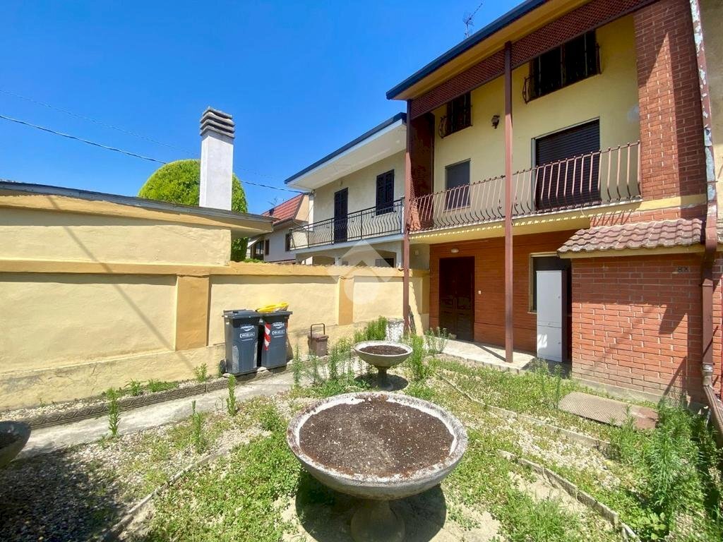 Casa semi indipendente Via ugo pratolongo, Isola Sant'Antonio - foto 3