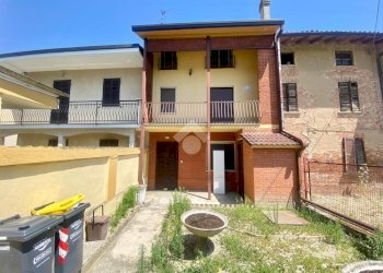 Casa semi indipendente Via ugo pratolongo, Isola Sant'Antonio - foto 2