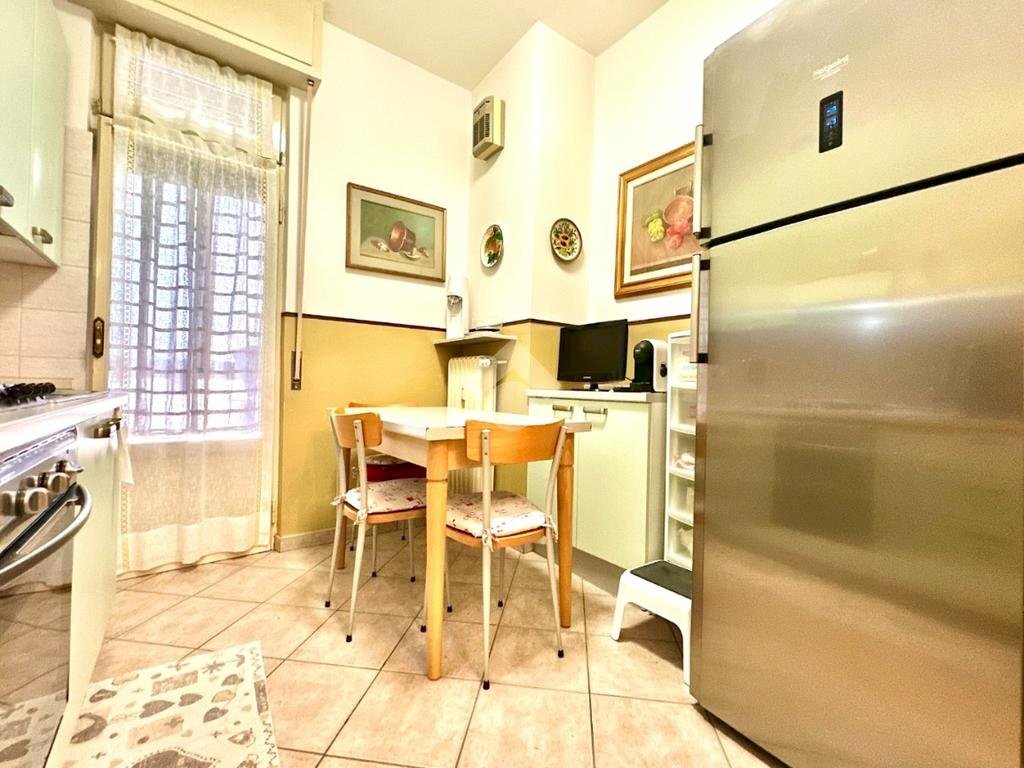 Four-room apartment Viale Luigi Einaudi, Tortona - photo 3