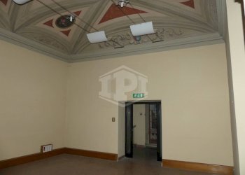 Quadrilocale Via Barberia, Bologna (zona Centro Storico) - foto 24