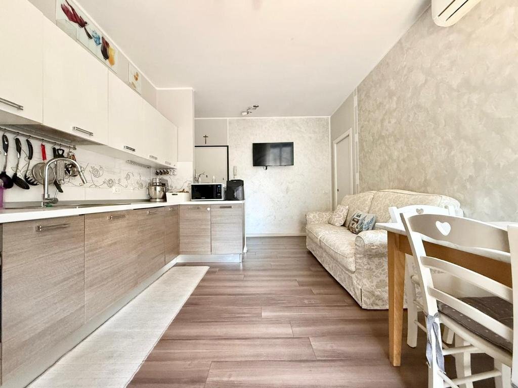 Three-room apartment Via G.B. Tiepolo, Cinisello Balsamo - photo 3