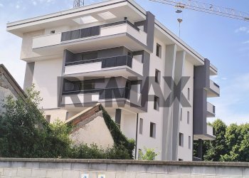 Edificio all\'aperto - Four-room apartment Via Curioni
 
10, Gallarate - photo 2