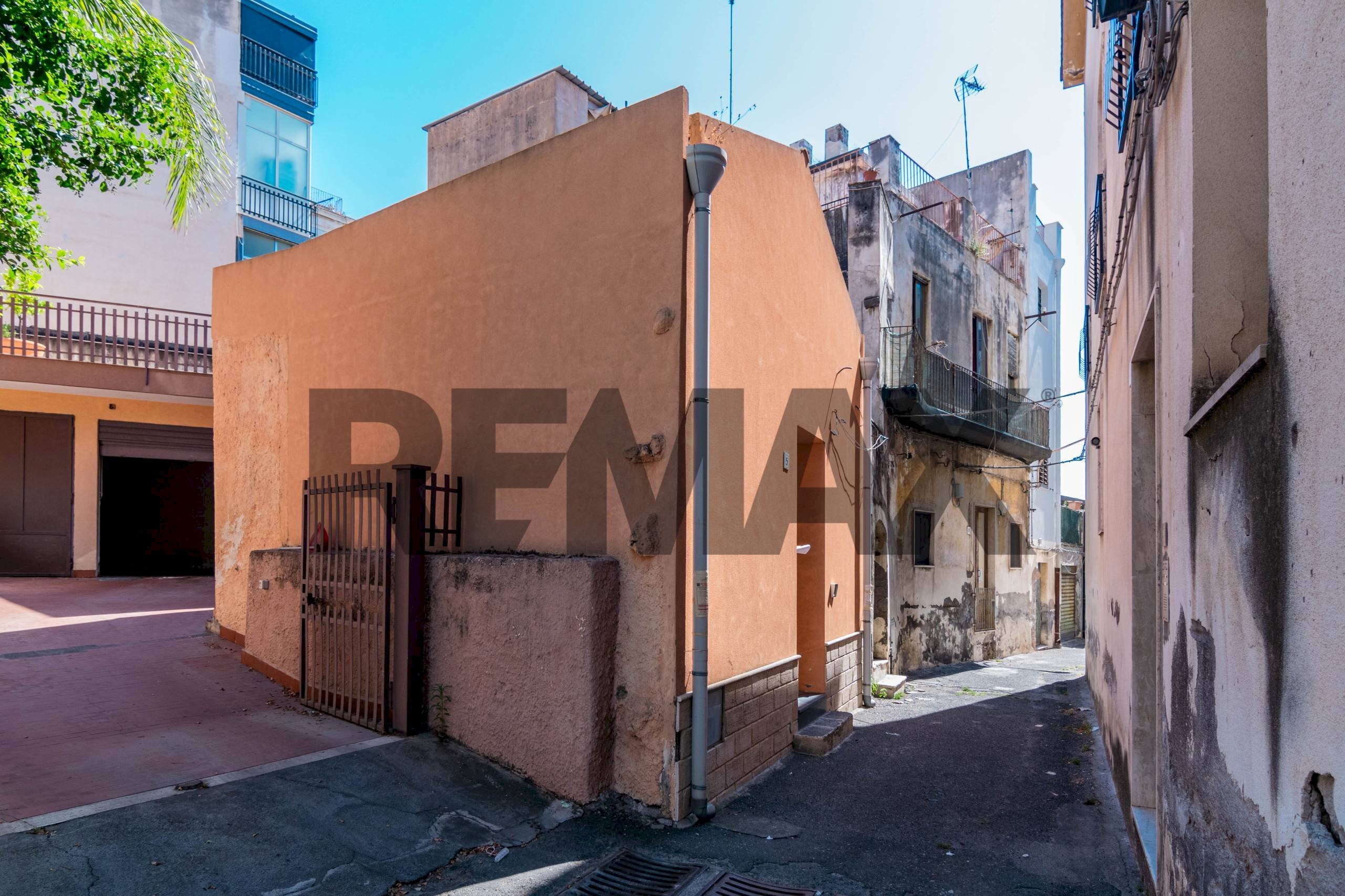 Edificio all\'aperto - Independent house Vico Scialba
 
5, Acireale - photo 1