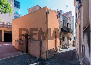 Edificio all\'aperto - Independent house Vico Scialba
 
5, Acireale - photo 1