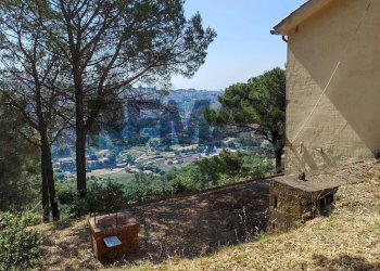 Vista delle montagne - Villa Contrada Piano Marino
 
snc, Piazza Armerina - photo 4