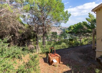 Giardino - Villa Contrada Piano Marino
 
snc, Piazza Armerina - foto 8