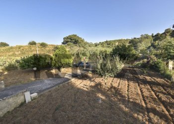 Giardino - Villa Contrada Terravecchia
 
snc, Grammichele - foto 11