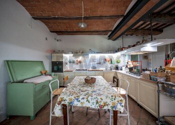 Cucina - Casa indipendente VIA MONTE TREBBIO
 
18, Dovadola - foto 11