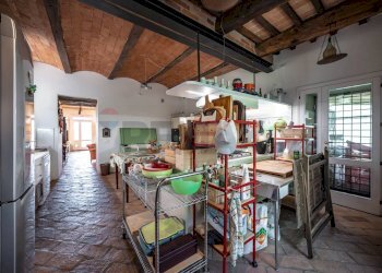 Sala da pranzo - Casa indipendente VIA MONTE TREBBIO
 
18, Dovadola - foto 12