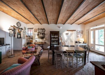 Sala da pranzo - Casa indipendente VIA MONTE TREBBIO
 
18, Dovadola - foto 17