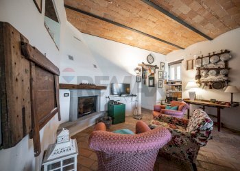 Soggiorno - Casa indipendente VIA MONTE TREBBIO
 
18, Dovadola - foto 18