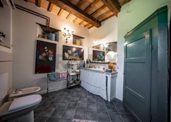 Bagno - Casa indipendente VIA MONTE TREBBIO
 
18, Dovadola - foto 21