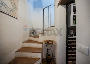Scale - Casa indipendente VIA MONTE TREBBIO
 
18, Dovadola - foto 24