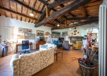 Soggiorno - Casa indipendente VIA MONTE TREBBIO
 
18, Dovadola - foto 26
