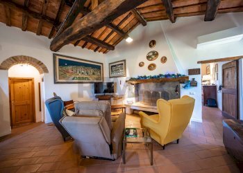 Soggiorno - Casa indipendente VIA MONTE TREBBIO
 
18, Dovadola - foto 29