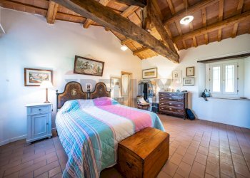 Camera / camera da letto - Casa indipendente VIA MONTE TREBBIO
 
18, Dovadola - foto 32