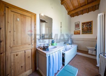 Bagno - Casa indipendente VIA MONTE TREBBIO
 
18, Dovadola - foto 33