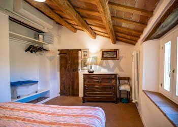 Camera / camera da letto - Casa indipendente VIA MONTE TREBBIO
 
18, Dovadola - foto 36