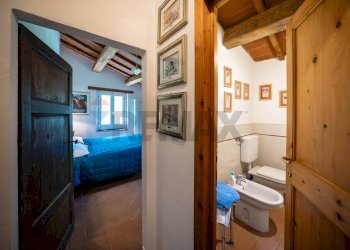 Bagno - Casa indipendente VIA MONTE TREBBIO
 
18, Dovadola - foto 40