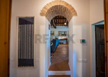 Hall / corridoio - Casa indipendente VIA MONTE TREBBIO
 
18, Dovadola - foto 44