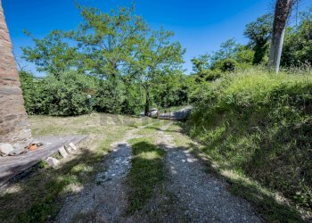 Giardino - Casa indipendente VIA MONTE TREBBIO
 
18, Dovadola - foto 57