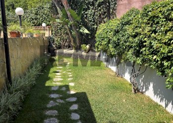 Giardino - Four-room apartment via giacomo matteotti
 
47, Aci Sant'Antonio - photo 3