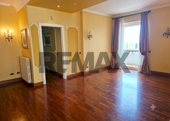 Stanza vuota - Four-room apartment via giacomo matteotti
 
47, Aci Sant'Antonio - photo 5