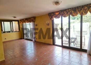 Stanza vuota - Four-room apartment via giacomo matteotti
 
47, Aci Sant'Antonio - photo 10