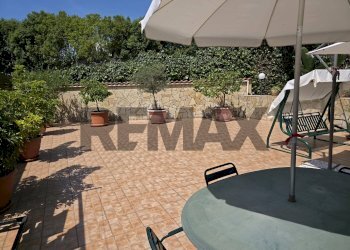 Terrazza - Four-room apartment via giacomo matteotti
 
47, Aci Sant'Antonio - photo 16