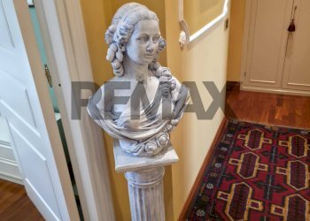 Hall / corridoio - Four-room apartment via giacomo matteotti
 
47, Aci Sant'Antonio - photo 17