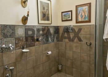 Bagno - Four-room apartment via giacomo matteotti
 
47, Aci Sant'Antonio - photo 20