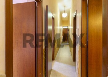 Hall / corridoio - Casa indipendente Via Madonna delle Grazie
 
18, Milo - foto 22