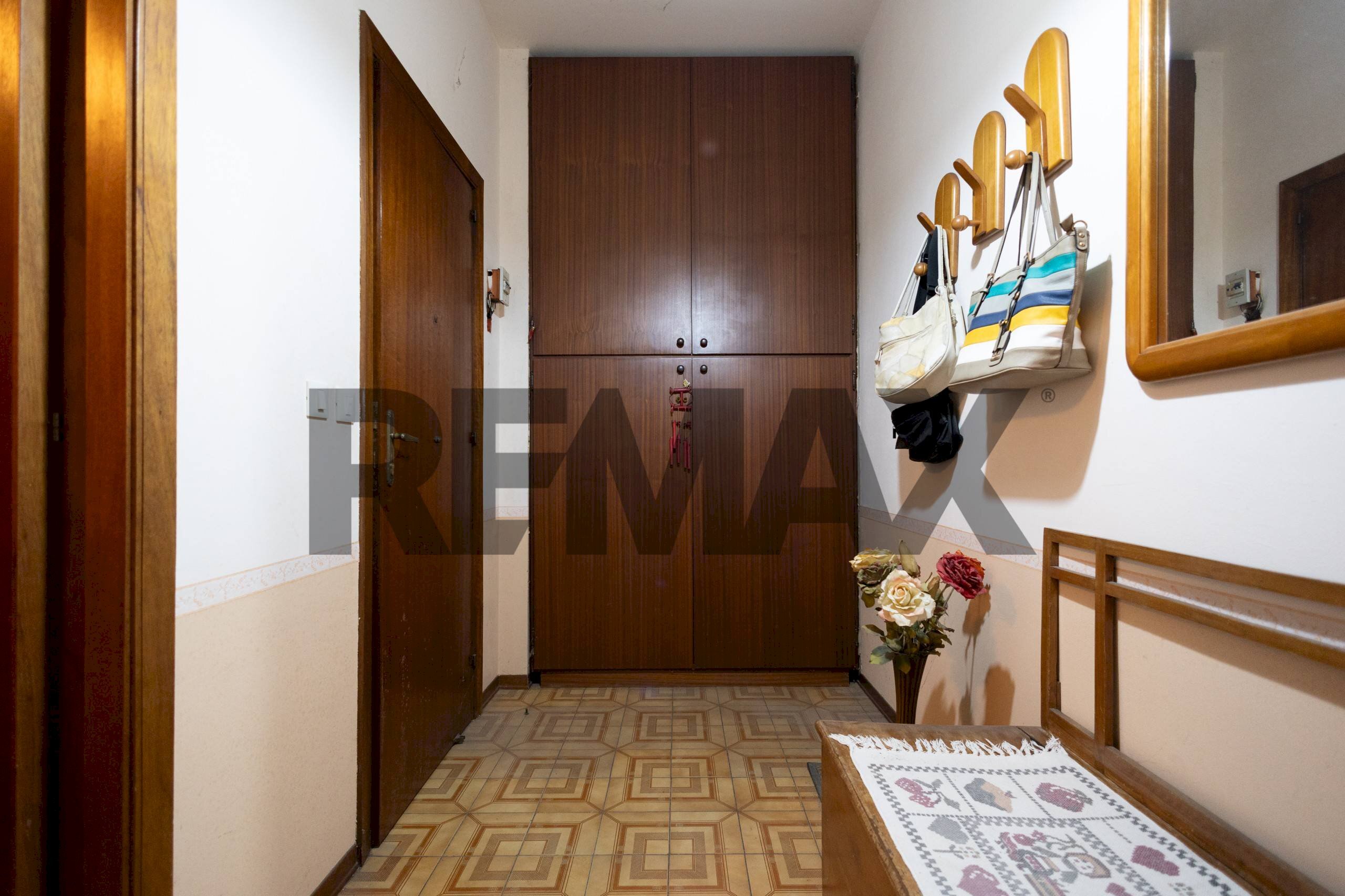 Hall / corridoio - Apartment str. IV femmina morta
76, Riposto - photo 2
