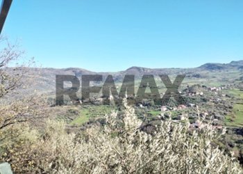 Vista delle montagne - Semi-detached house san pancrazio
 
snc, Librizzi - photo 4