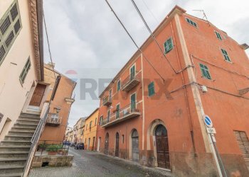 Edificio all\'aperto - Appartamento Via Camillo Benso di Cavour
 
23, Cellere - foto 2