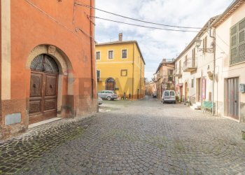 Edificio all\'aperto - Appartamento Via Camillo Benso di Cavour
 
23, Cellere - foto 3