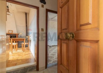 Hall / corridoio - Appartamento Via Camillo Benso di Cavour
 
23, Cellere - foto 7