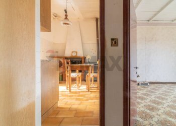 Hall / corridoio - Appartamento Via Camillo Benso di Cavour
 
23, Cellere - foto 9