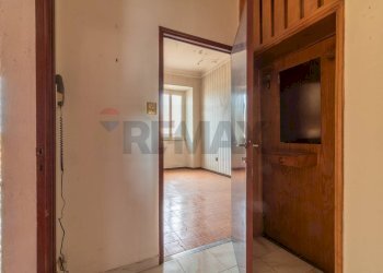 Hall / corridoio - Appartamento Via Camillo Benso di Cavour
 
23, Cellere - foto 13